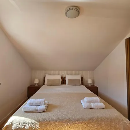 Lovely Attic Apartman-melani Апартаменты Задар