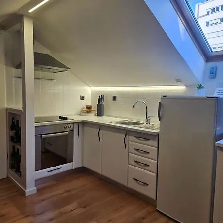 Lovely Attic Apartman-melani Διαμέρισμα Ζαντάρ