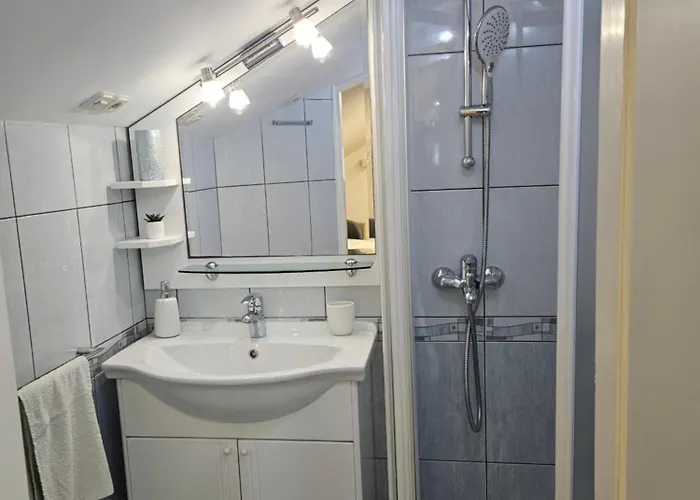 Lovely Attic Apartman-melani * Ζαντάρ