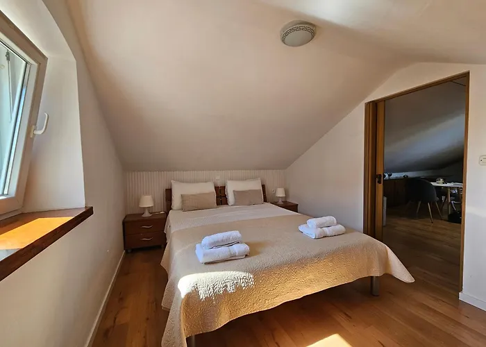 Lovely Attic Apartman-melani Διαμέρισμα *